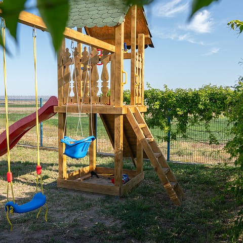 Loc de joacă 1